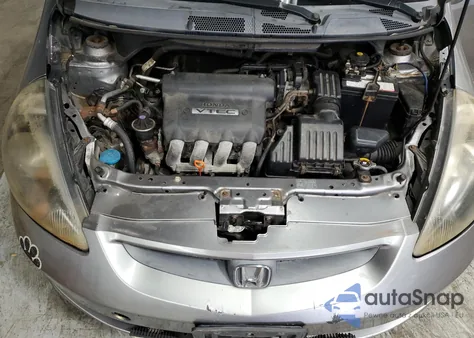 2007 Honda Fit S из США, поврежденный, VIN JHMGD38697S018202